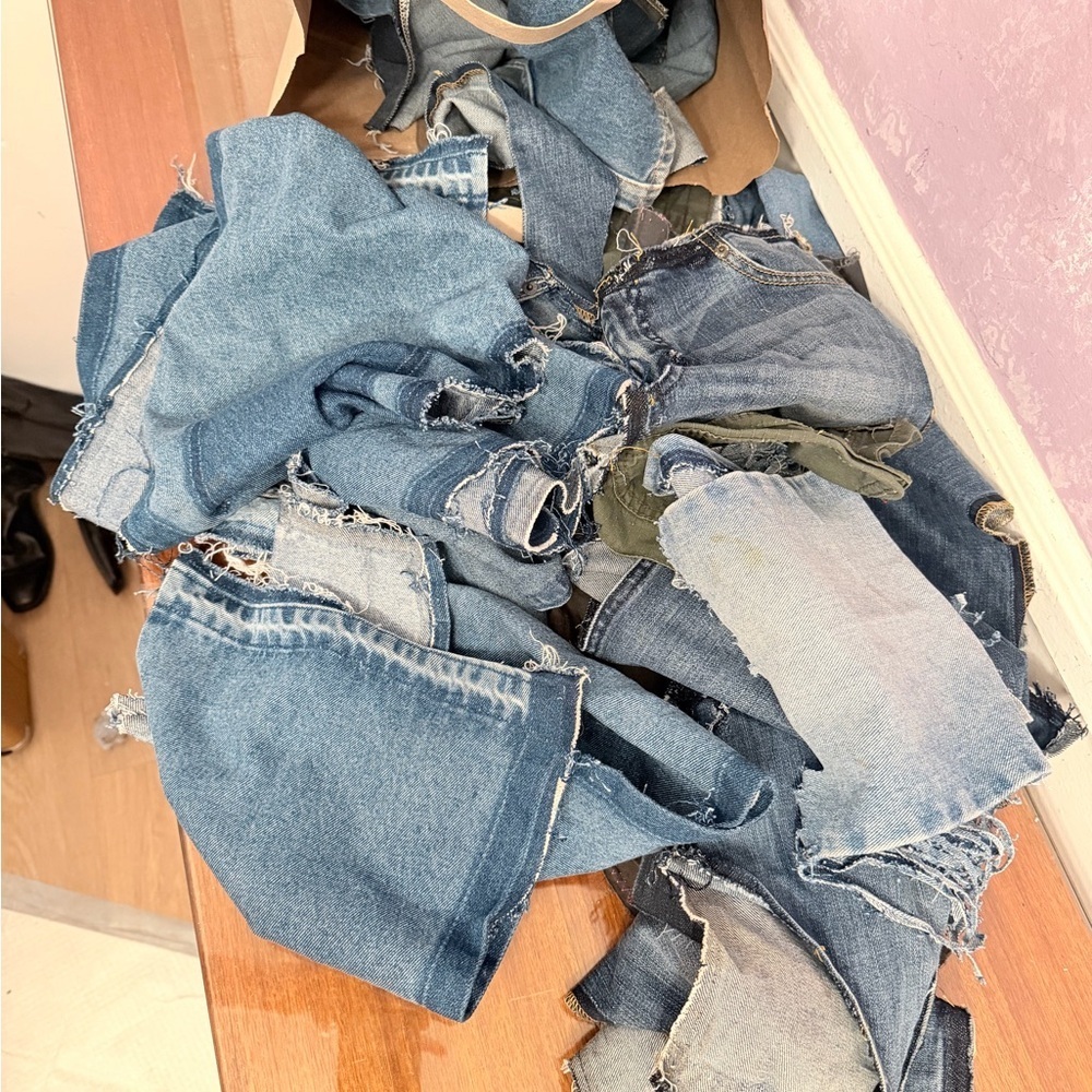 5 lbs of jean material! Great for patchwork, Jean skirts and quilts.